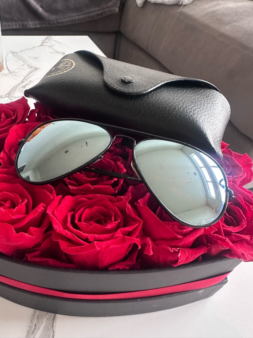 Ray-Ban Black Aviator Sunglasses with Dark Gray Lenses